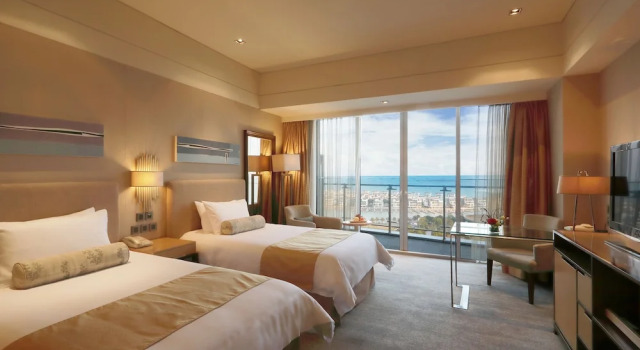Двухместный номер Deluxe с балконом и с видом на море Xiamen International Conference Center Seaview Hotel