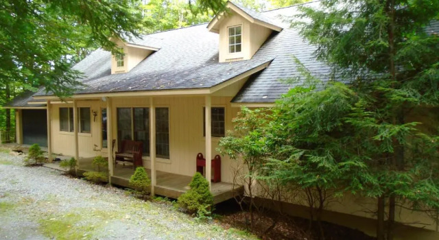 Lakeledge Hideaway by VCI Real Estate Services, Reserva ahora Apartamento Hoteles en Laurel Bloomery con piscina, Piscina