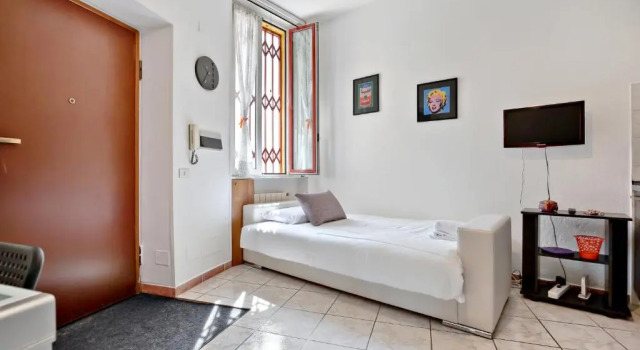 Cenisio brilliant flat, Book Hotel Sempione Milan
