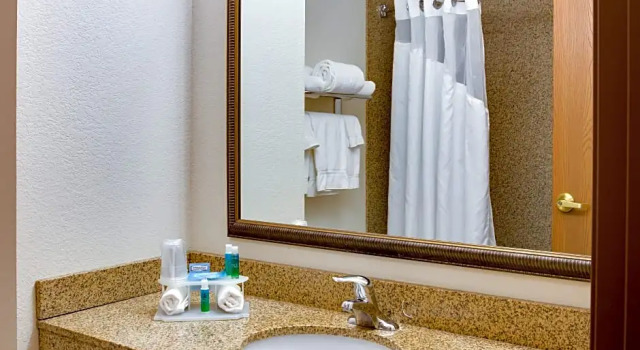 Двухместный люкс c 1 комнатой Holiday Inn Express & Suites Jacksonville by IHG