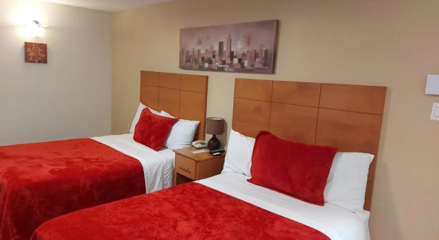 Четырёхместный номер Standard Motel LA RÉFÉRENCE