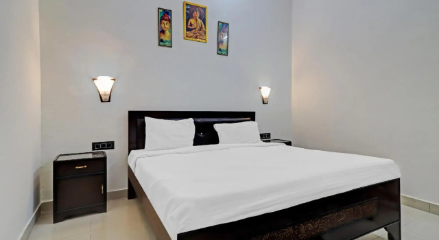 OYO 85847 The Bliss Resort & Banquet, Забронировать Курортный отель Курортные отели Барели, Курортный отель