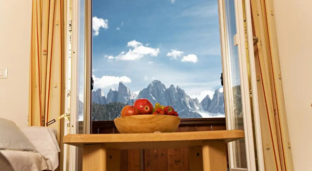 Апартаменты с видом на горы Schopplhof - panoramic apartments dolomites