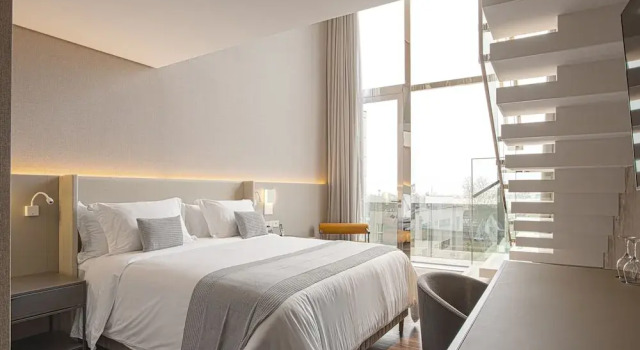 Двухместный клубный номер Standard Suryaa Hotel Pinhais, Curio Collection by Hilton