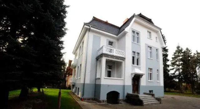 Villa Cervi Cieplice, Забронировать Вилла Коттеджи Еленя-Гура, Коттедж
