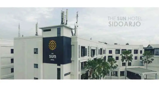 Superior Dreier Zimmer The Sun Hotel Sidoarjo