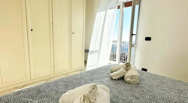 Lovely 6-bed Apartment on the Amalfi Coast, Забронировать Апартаменты/квартира Отели Амальфи с парковкой, рядом с Amalfi Bus Station, Парковка