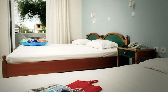 Трёхместная студия с балконом Marianna Hotel Apartements