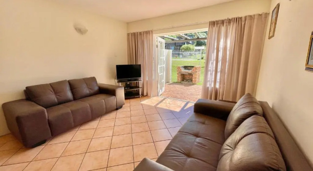 59 Settler Sands Beachfront Accommodation, Забронировать Отель Отели Sunshine Coast с парковкой, Парковка