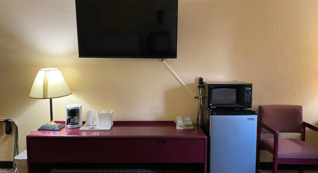 Четырёхместный номер Standard Americas Stay Inn Stewartville