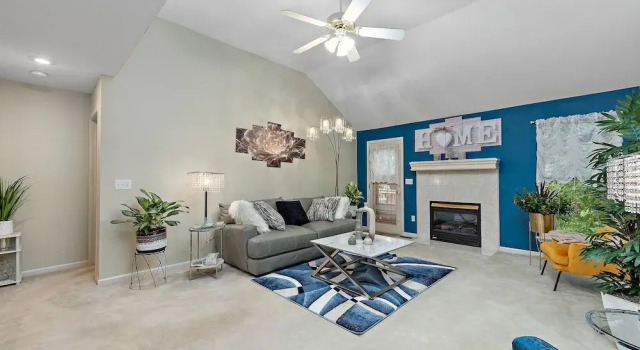Номер Standard с 3 комнатами Beautiful Townhome 11 Minutes To Downtown 3 Bedroom Townhouse