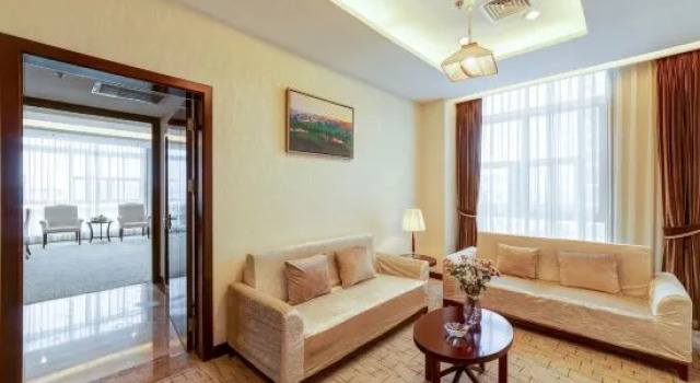 Люкс Business Shanfei Huizhan Center Hotel