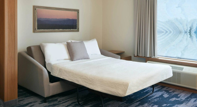 Двухместный люкс Fairfield by Marriott Inn & Suites Orillia
