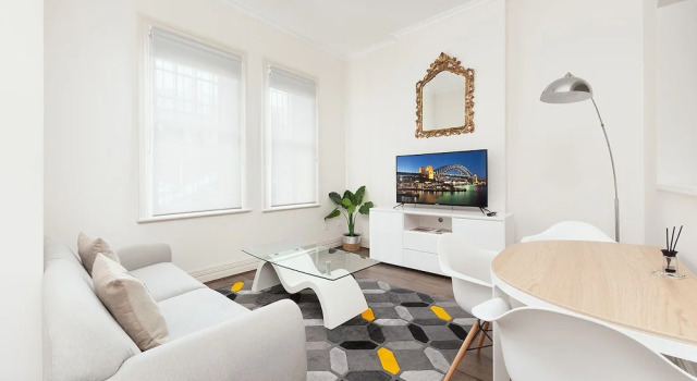 Семейные апартаменты с балконом Stunning Sydney Home 1