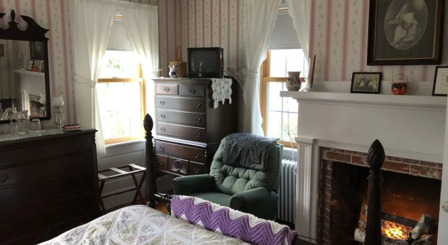 Mulberry Bed & Breakfast, Réserver Chambre d'hôtes Wareham Massachusetts