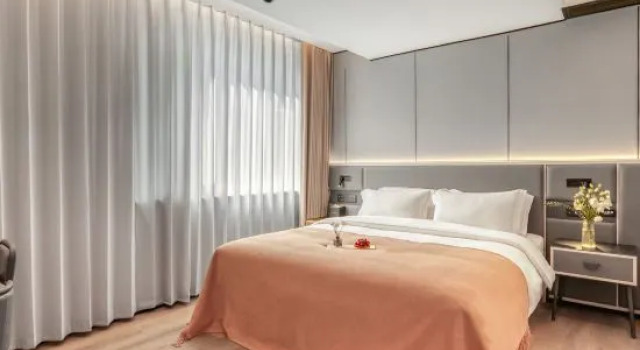 Люкс G Joyful Chujian Hotel (Xishuangbanna Jinghong Manting Park Zongfo Temple)