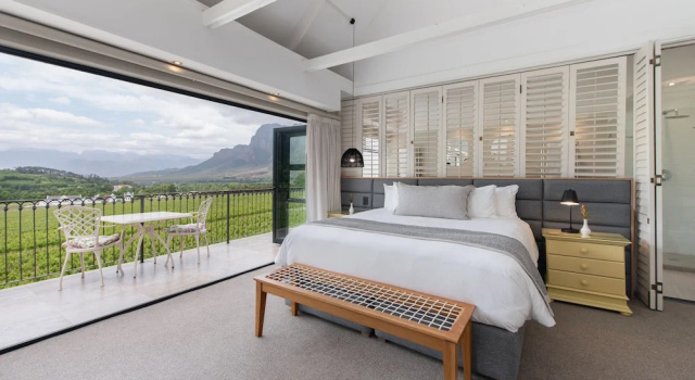 Двухместный полулюкс Banhoek Lodge