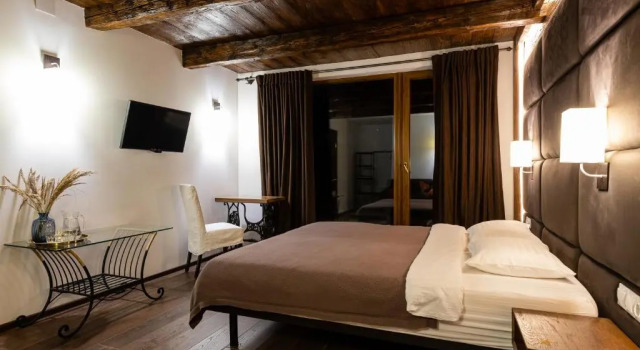 Kovalska Sadyba, Boek Hotel Hotels in Lviv met parkeren, Parkeren