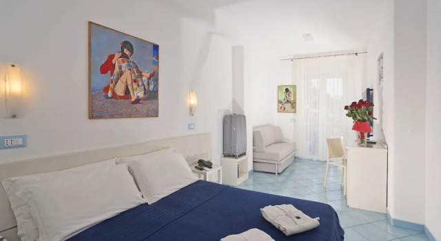 "room in B&B - Ischia-forio With a Breathtaking View, Above the Poseidon Gardens, 3 People"