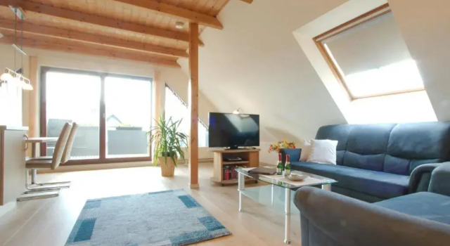 Zwei Ferienwohnungen Ankerpatz 70 qm mit Loggia & Puppenstube 50 qm mit Gartenterrasse in Hagenburg nähe Steinhuder Meer, Забронировать Отель Хагенбург Lake Steinhude
