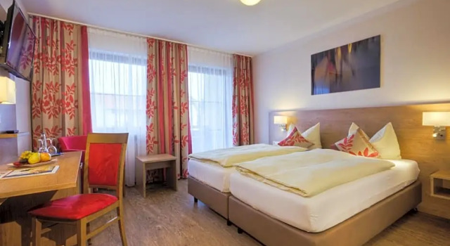 Номер Standard Ströbinger Hof - Therme Wellness Resort