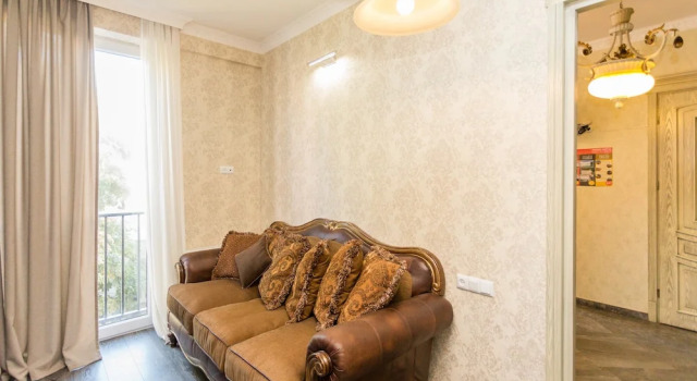 Falcon Apartments - Sapphire