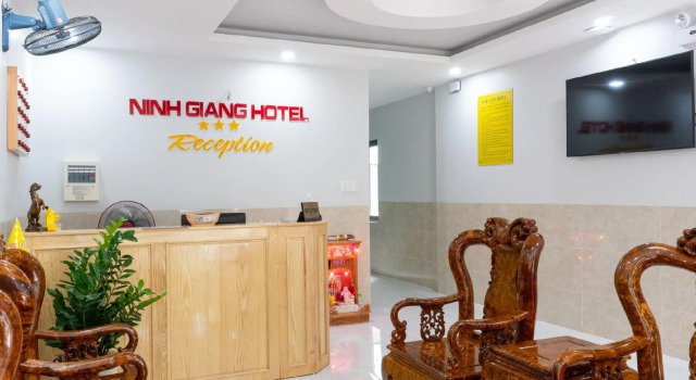 Ninh Giang Hotel