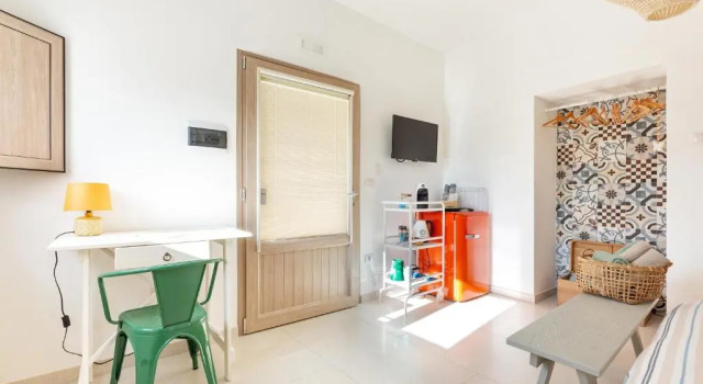 I Colmi - Trulli Suites, Забронировать Отель Отели Мартина-Франка с парковкой, Парковка