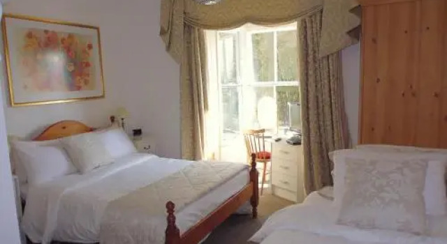 Stone Lodge, Book Hotel Matlock Derbyshire, nær Hall Leys Park