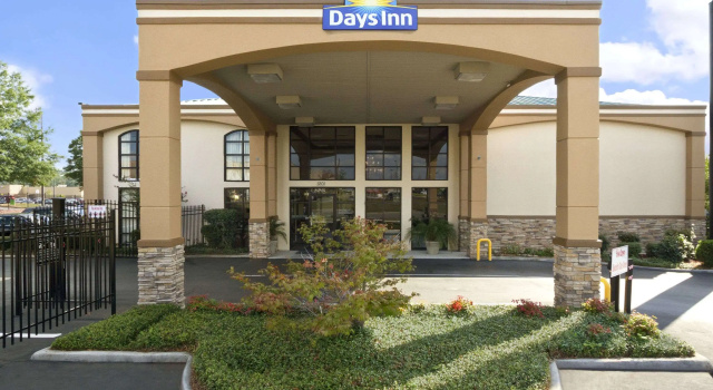 Days Inn & Suites by Wyndham Tuscaloosa - Univ. of Alabama