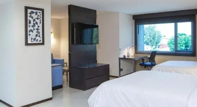 Четырёхместный люкс с видом на город Holiday Inn Express - Mexico Basilica by IHG