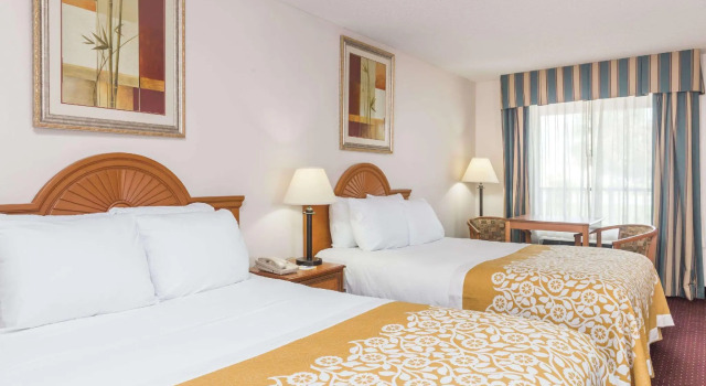 Четырёхместный номер Standard Days Inn by Wyndham Chiefland