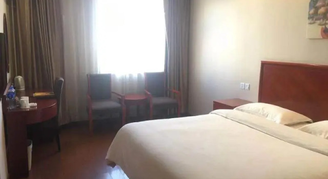 Двухместный номер Standard GreenTree Inn LangFang WenAn ZuoGeZhuang Government HuangDaoKou Express Hotel