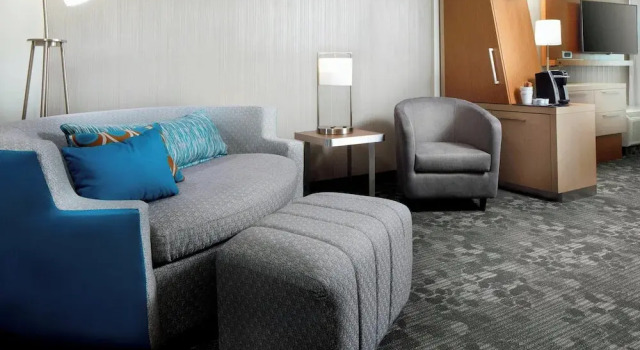 Люкс Courtyard by Marriott Houston Intercontinental Airport