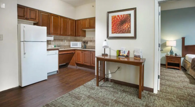 Двухместный номер Standard Staybridge Suites Augusta by IHG