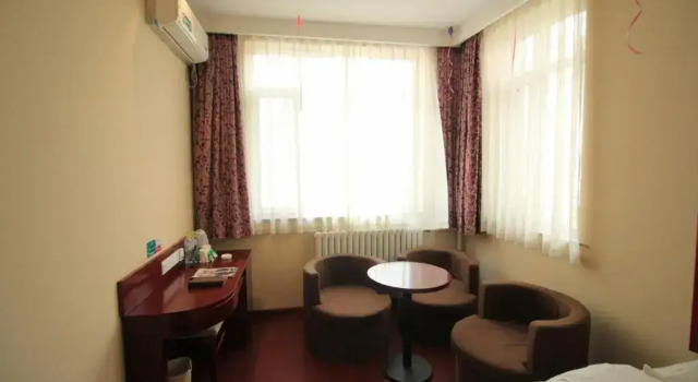 Greentree Inn Yantai Penglai Pavilion Beiguan, Забронировать Отель Пэнлай 