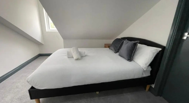 Апартаменты с 2 комнатами Spacious 3 Bedroom House Free onsite Parking Contractor Friendly