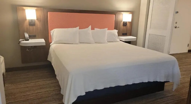 Двухместный люкс Hampton Inn Pensacola-Airport