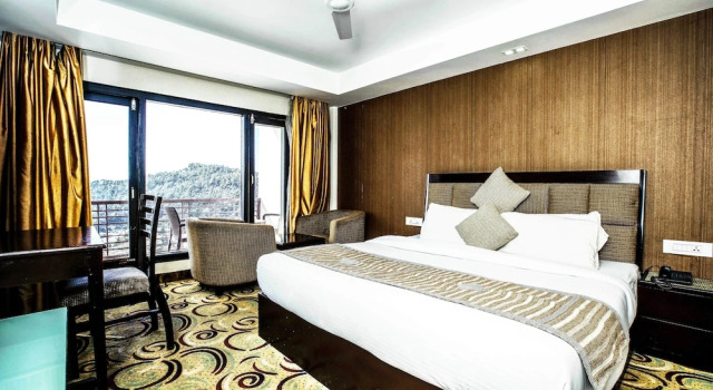 Люкс Hotel Patnitop Heights