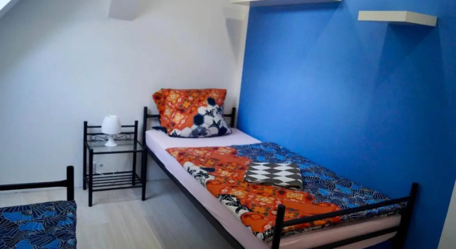 Кровать в общем номере B-Hostel
