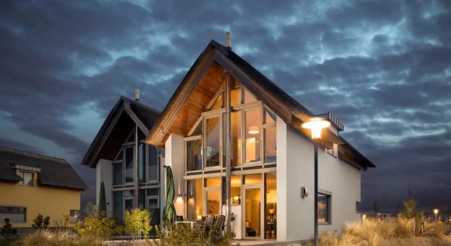 Ostsee - Reetdachhaus Nr 10 "Reethus Sonnendüne" im Strand Resort, Забронировать Курортный отель Курортные отели Хайлигенхафен, Курортный отель