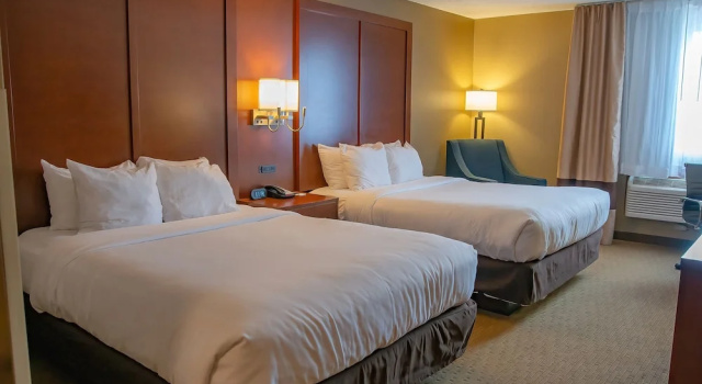 Люкс Comfort Inn Near Ouabache State Park