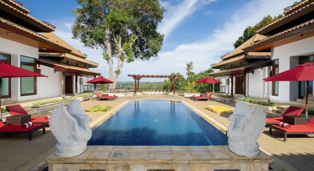 Вилла с 4 комнатами с видом на море Indra Maya Pool Villas