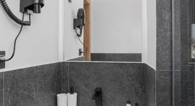 Четырёхместный номер Deluxe THE URBANIST •inner city residences•