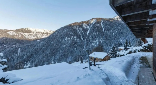 Коттедж El Paradiso - Luxury Chalet Sauna w Views