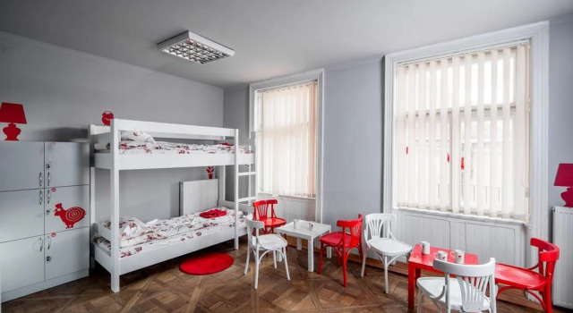 Hostel Just Lviv It!, Забронировать Хостел Хостелы Львова, рядом с Дворец Любомирских, Хостел