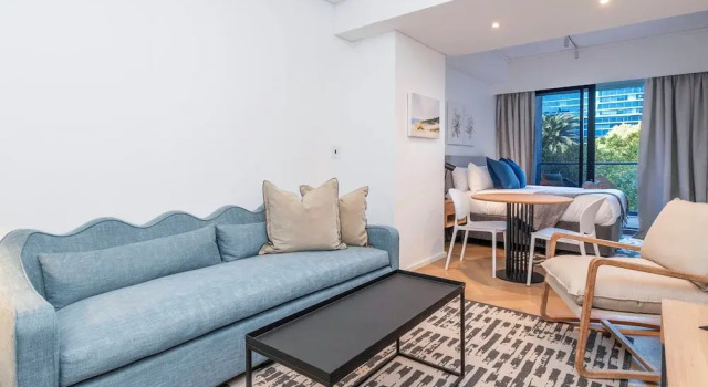 Студия с балконом Zeeland Pier Aparthotel by Totalstay