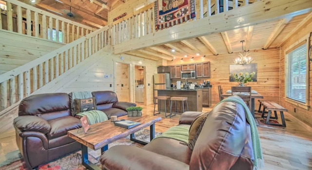 Hot Tub, Pool Access & Fire Pit: Gatlinburg Cabin