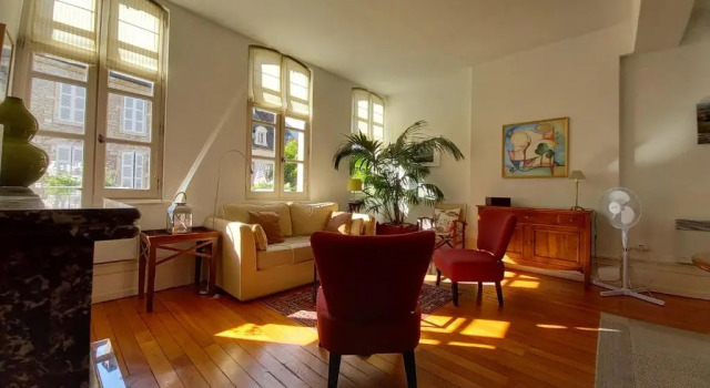 Beaune City Suite, Boek Appartement Hotels in Franche-Comte met parkeren, Parkeren