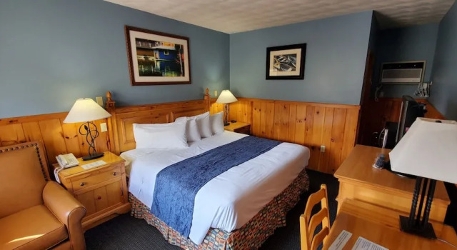 Двухместный номер Standard с балконом The Lake Motel
